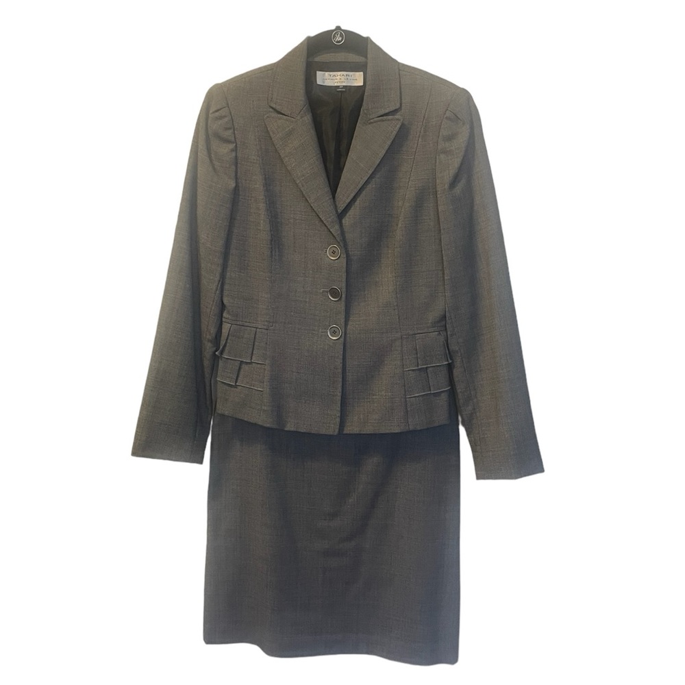 Tahari ASL 2 piece skirt suit size 4P